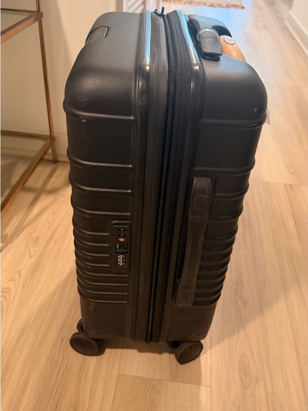 BEIS Black Hardside Carry-On Spinner - Picture 3 of 3